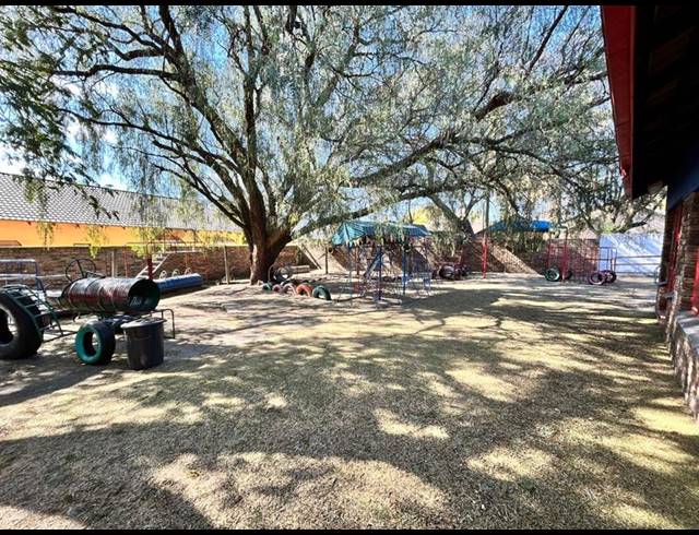 5 BEDROOM HOUSE FOR SALE IN THE REEDS